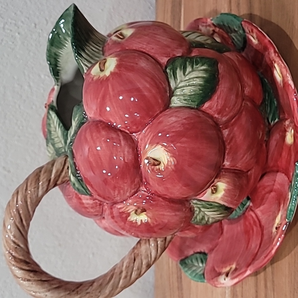 Fitz and Floyd Red Apple Ceramic Pitcher and Plate - Picture 4 of 5